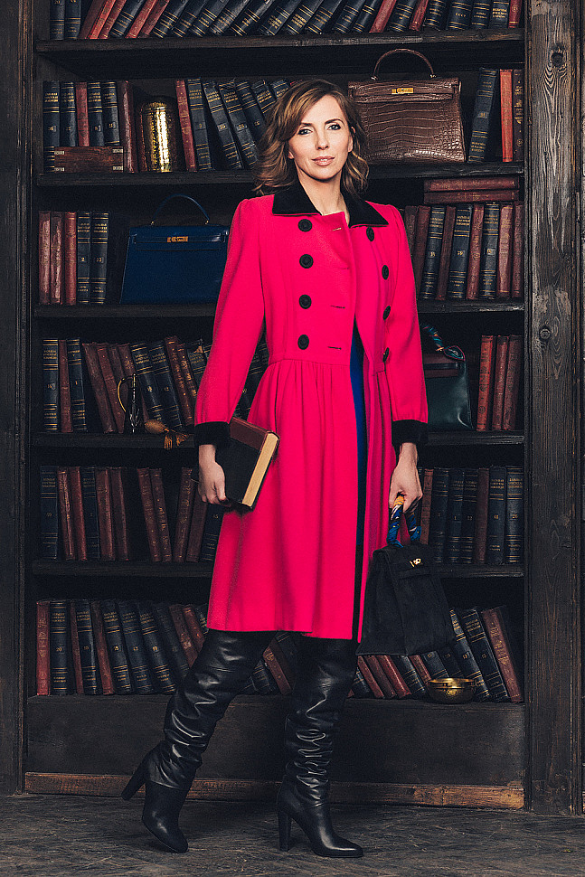 Yves Saint Laurent pink coat, Hermès Kelly 35 suede bag