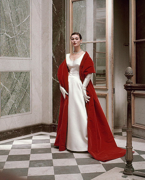Balenciaga dress and cape, 1952