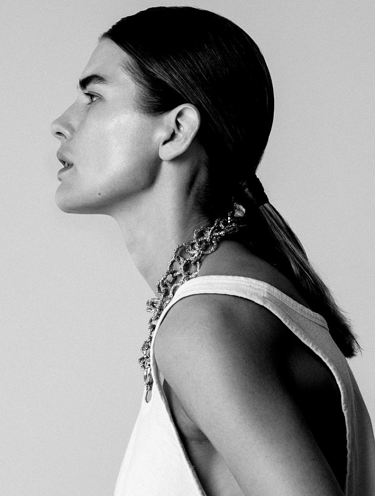 Chanel baroque chain necklace