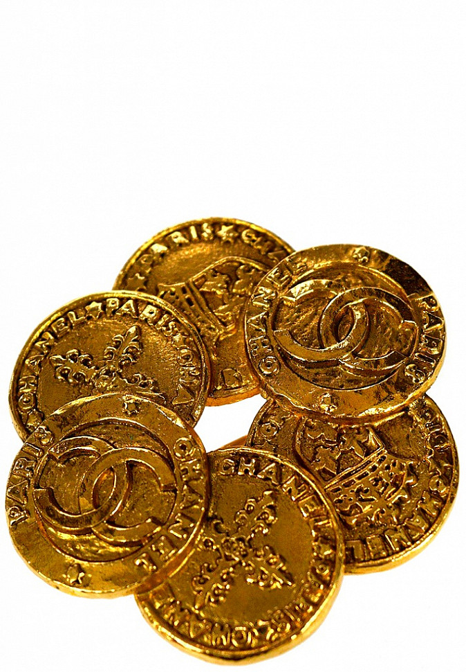 Chanel brooch from the 1990s