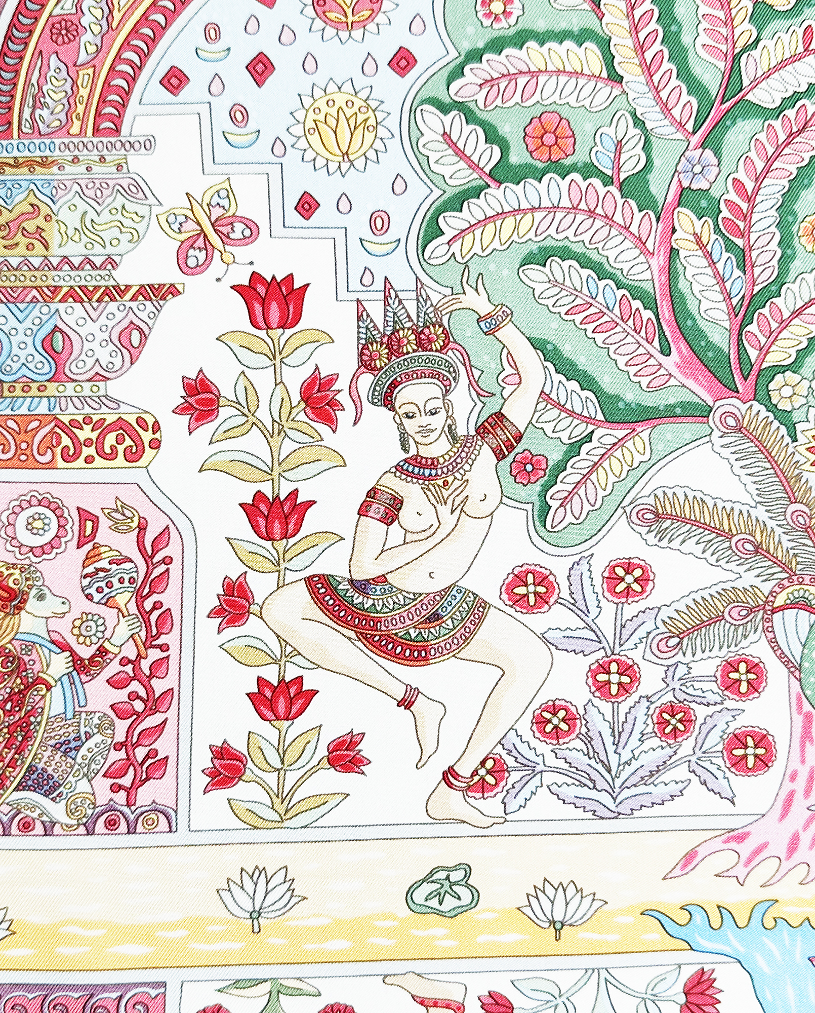 Hermès Aux Portes du Palais Silk Scarf