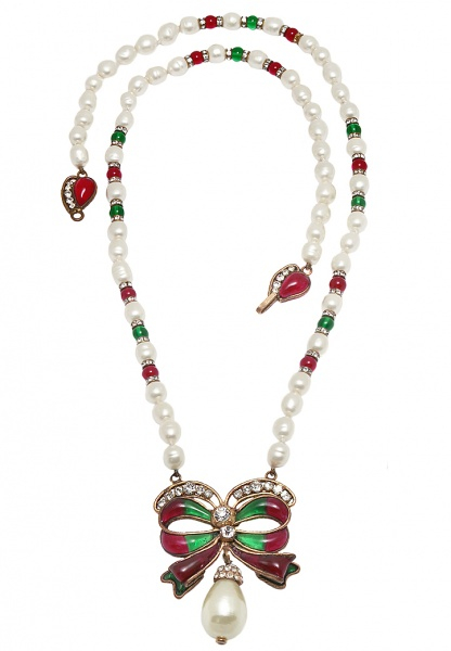 Chanel Pearl Bow Necklace