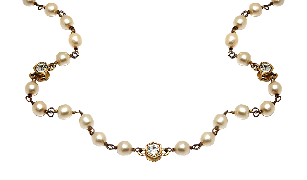 Chanel Clear Crystals And Pearl Necklace