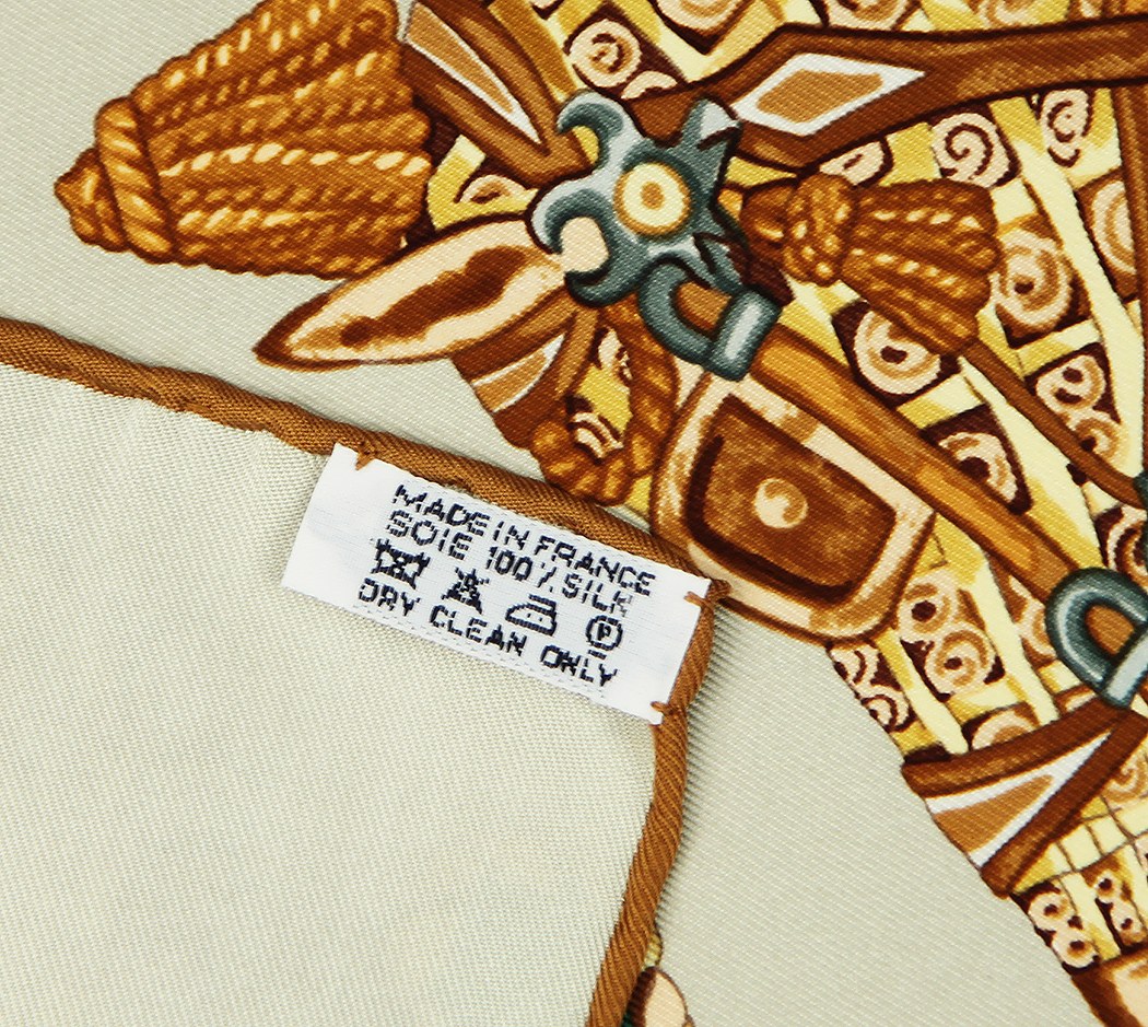 Hermès Paperoles Silk Scarf