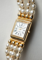 Joan Rivers Gold Watch With Pearl Bracelet