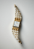 Joan Rivers Gold Watch With Pearl Bracelet