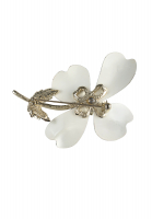 Sarah Coventry White Flower Brooch