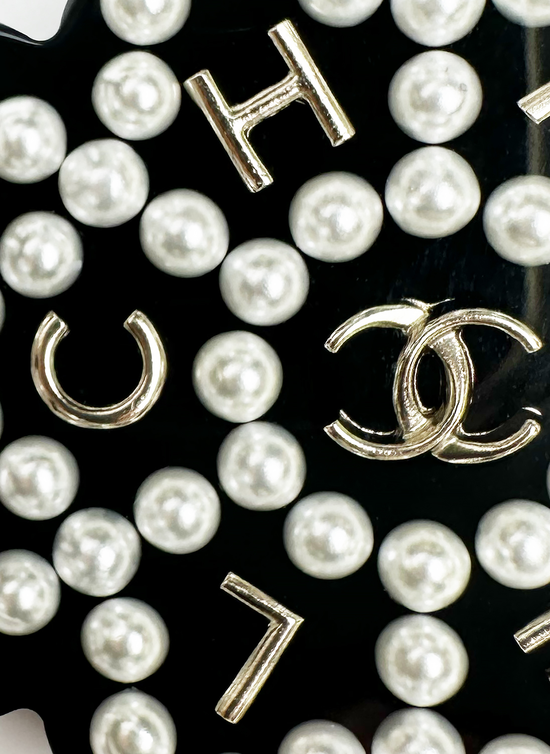 Chanel Black Brooch with Pearls