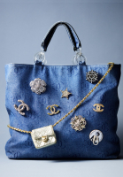 Chanel Black Brooch with Pearls