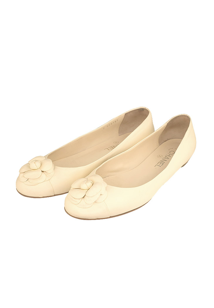 Chanel Beige Cameo Ballerinas