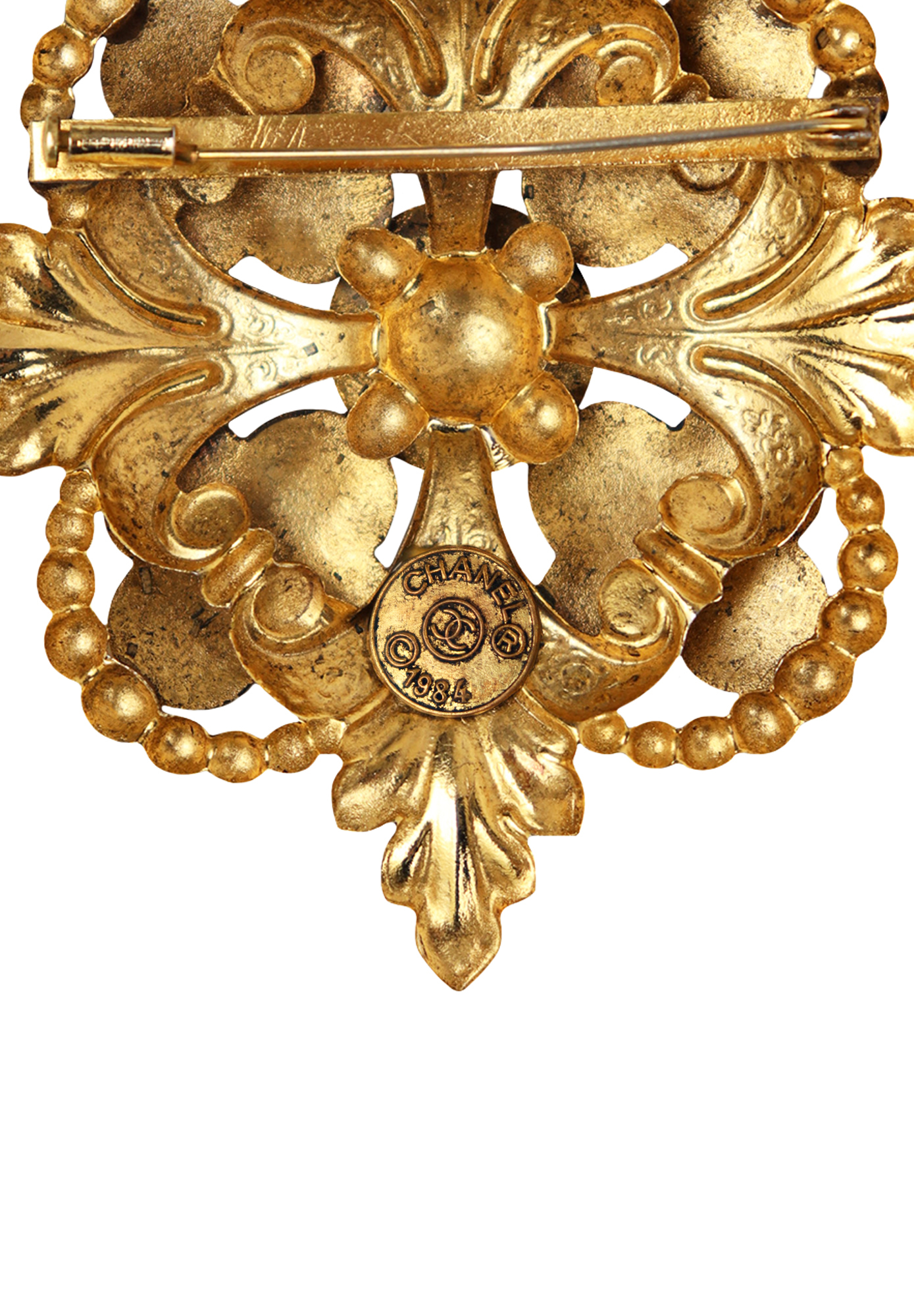 Chanel Brooch With Pearl And Gripoix Crystals