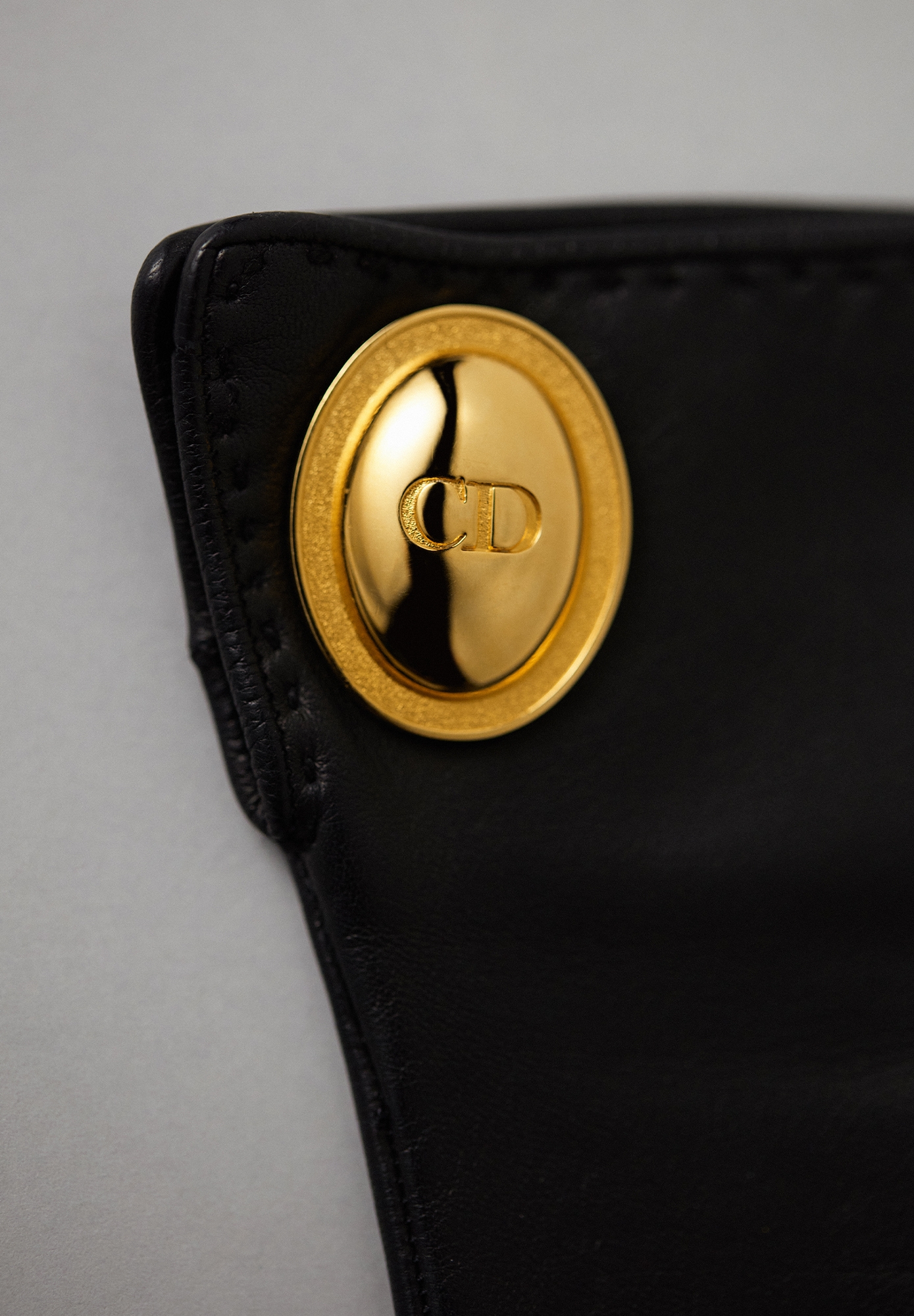 Christian Dior Logo Leather Gloves