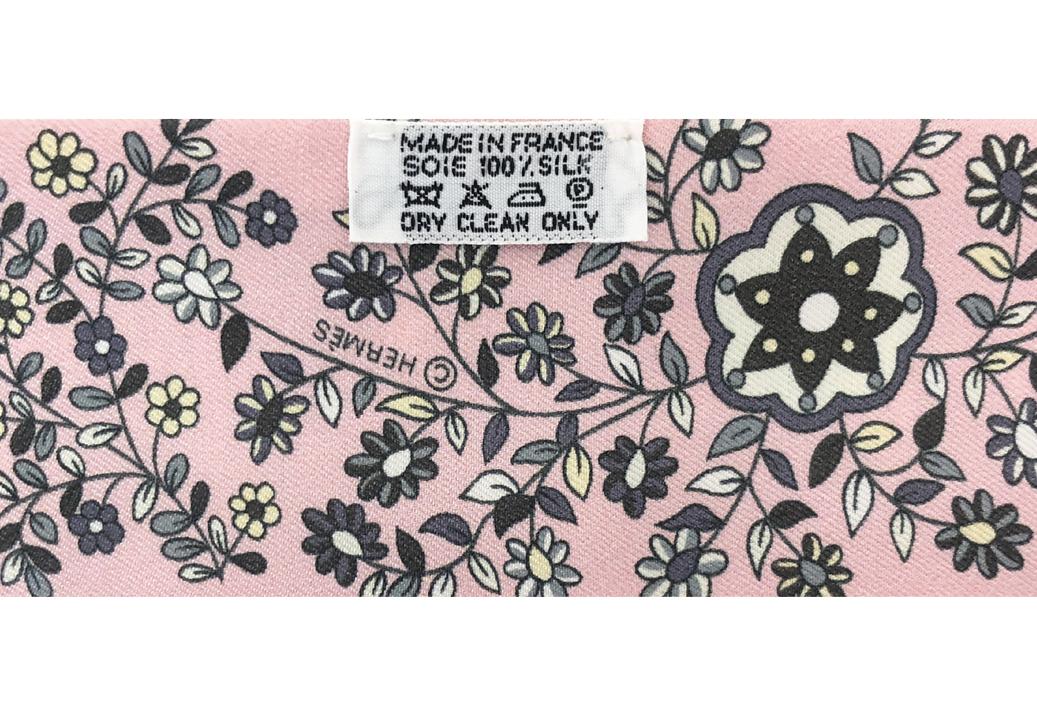 Hermès Twilly Silk Scarf