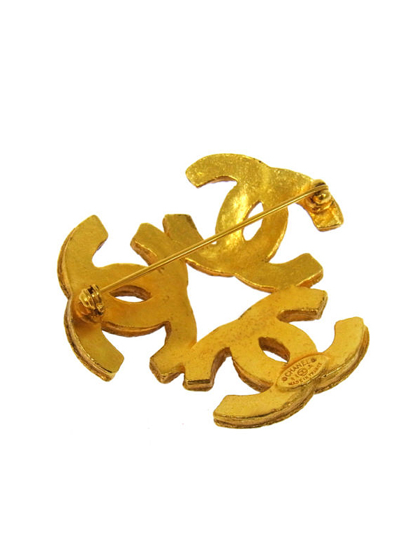 Chanel Baroque Triple Brooch