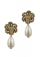 Chanel Gripoix Flowers Pearls Clip-on-Earrings