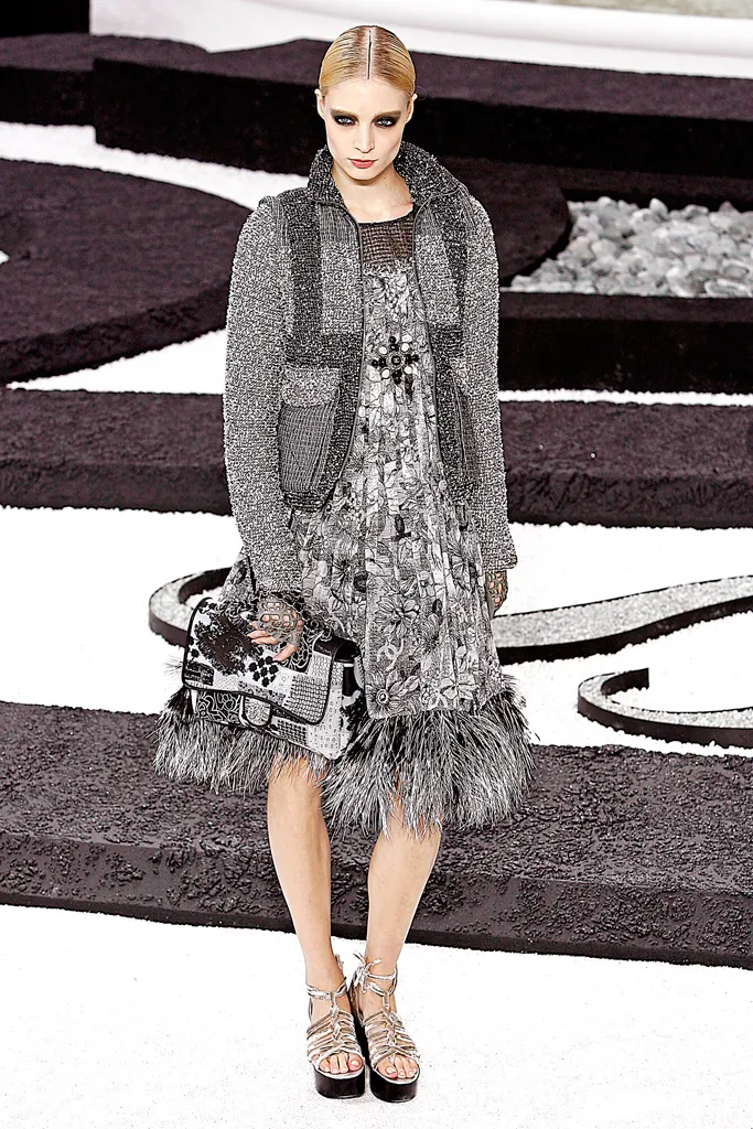 Chanel Gray Tweed Cape Vest