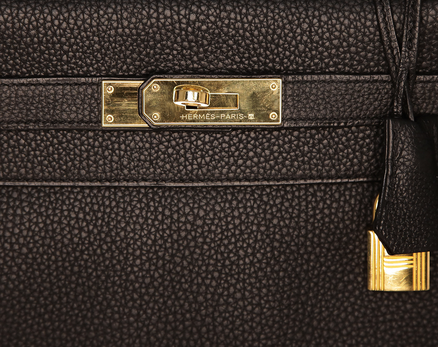 Hermès Kelly 28 Noir Togo Bag