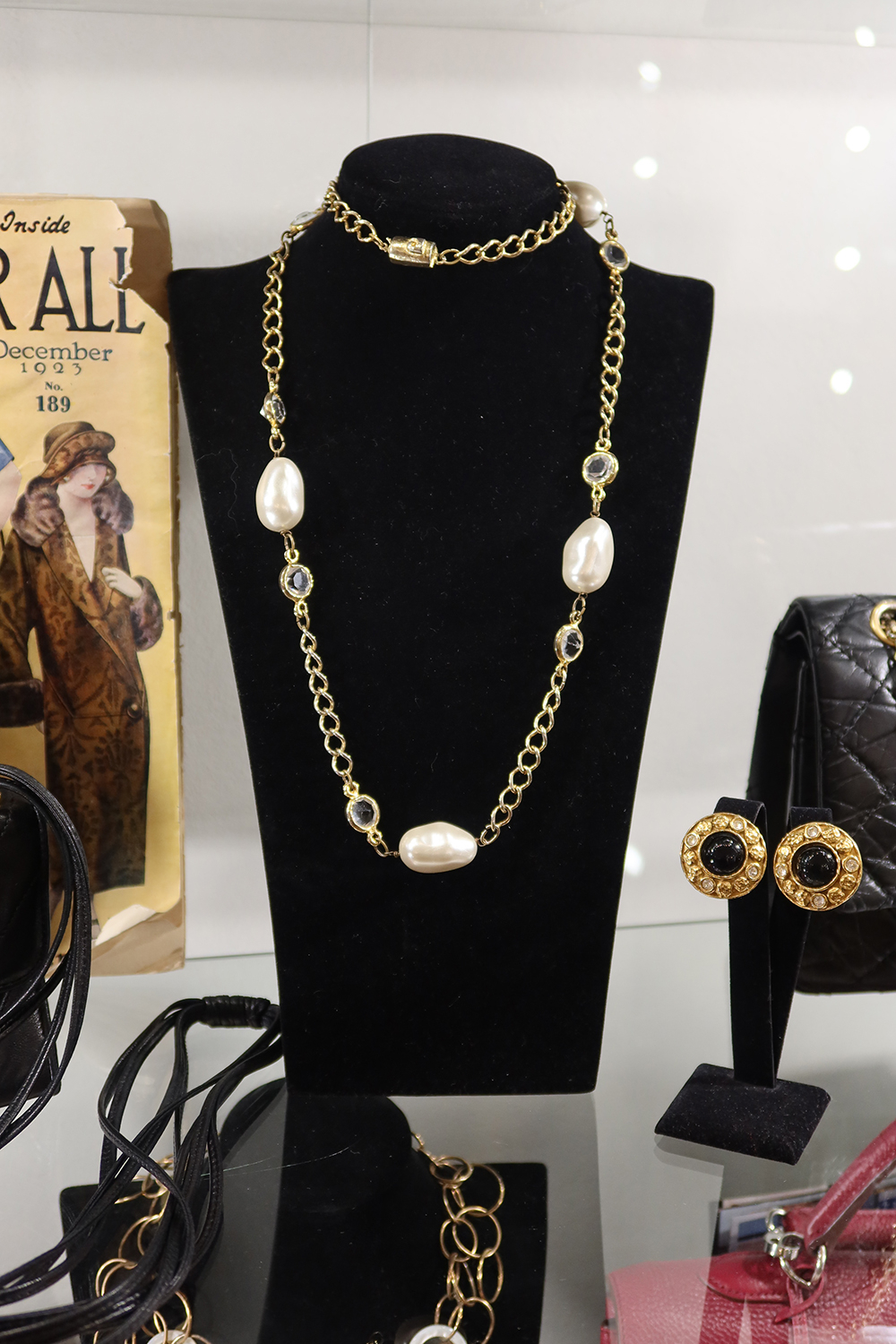 Pierre Cardin Pearls Necklace
