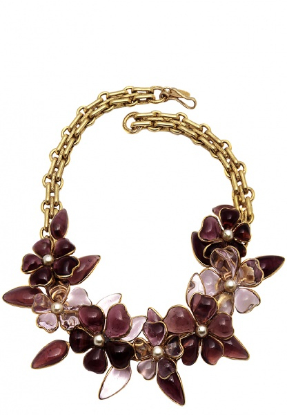 Chanel flower necklace with Gripoix crystals