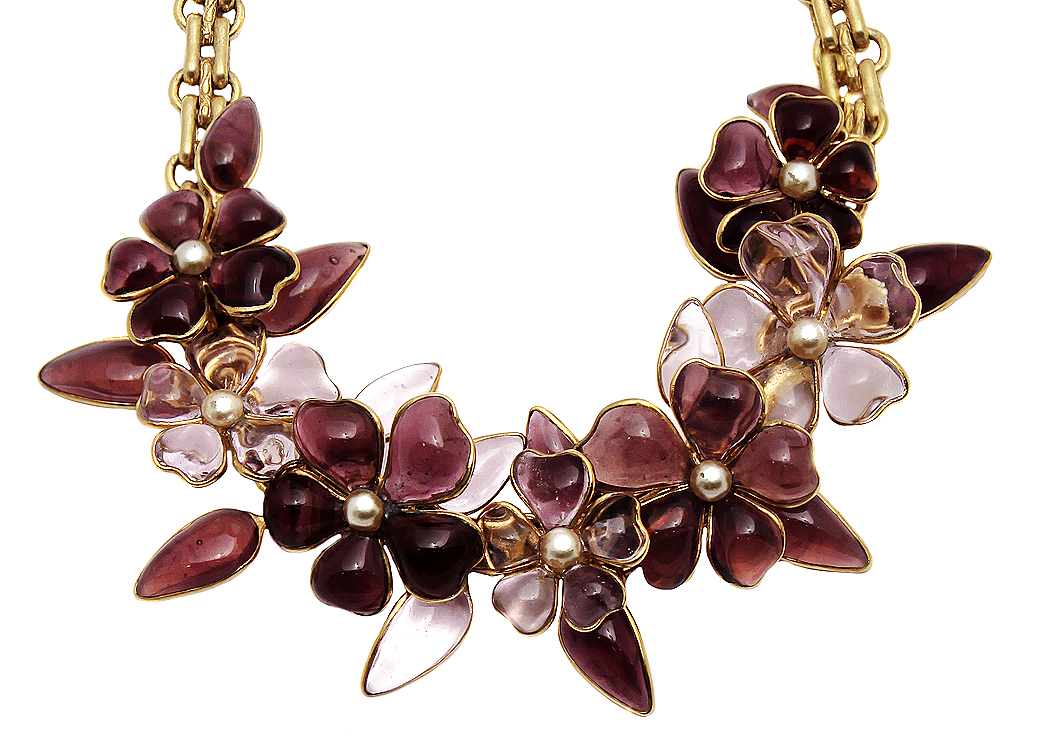 Chanel flower necklace with Gripoix crystals