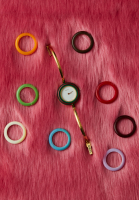 Gucci 1100-L Watch With Multicolour Interchangeable Bezels