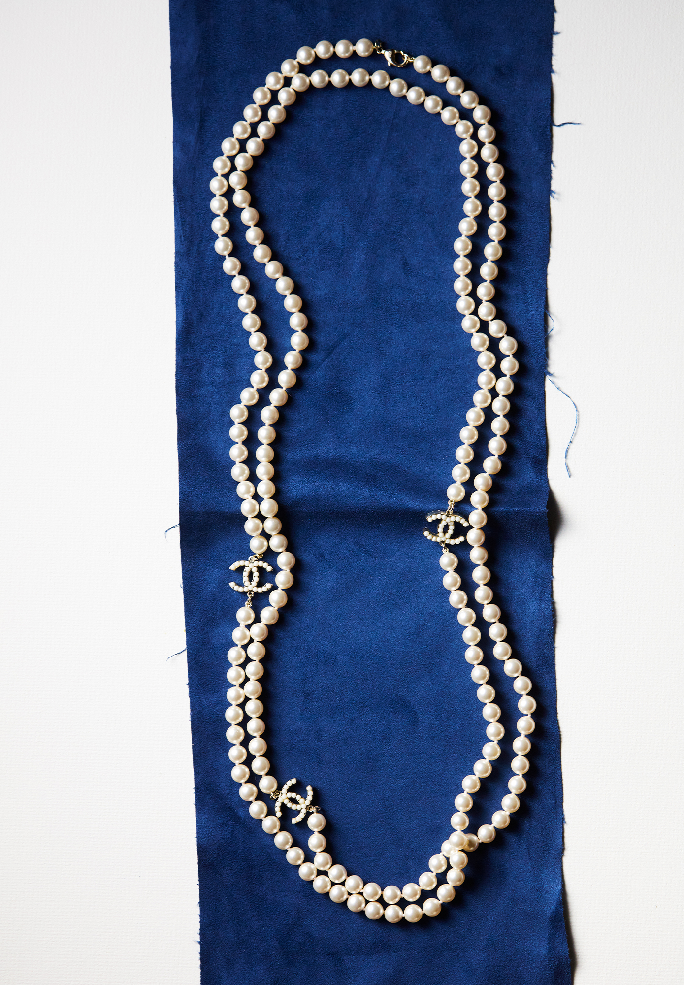 Chanel Pearl Necklace With Logo