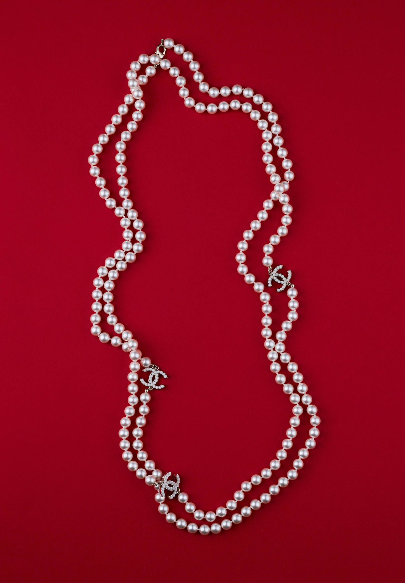 Chanel Pearl Necklace With Logo