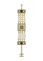 Chanel Gold Bracelet With Pearls
