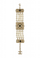 Chanel Gold Bracelet With Pearls