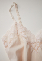 Barbizon Cream Top With Lace