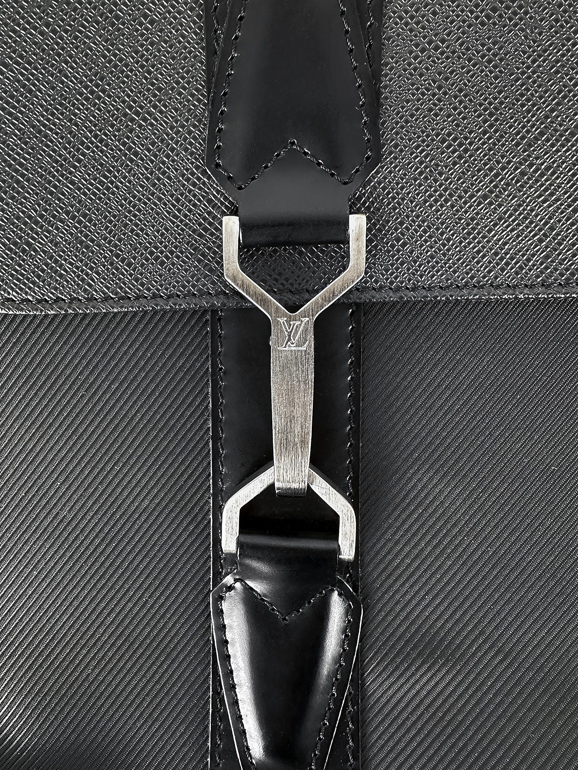 Louis Vuitton Travel Garment Taiga Bag