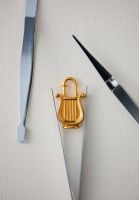 Hermès Cadena Lyre Pendant