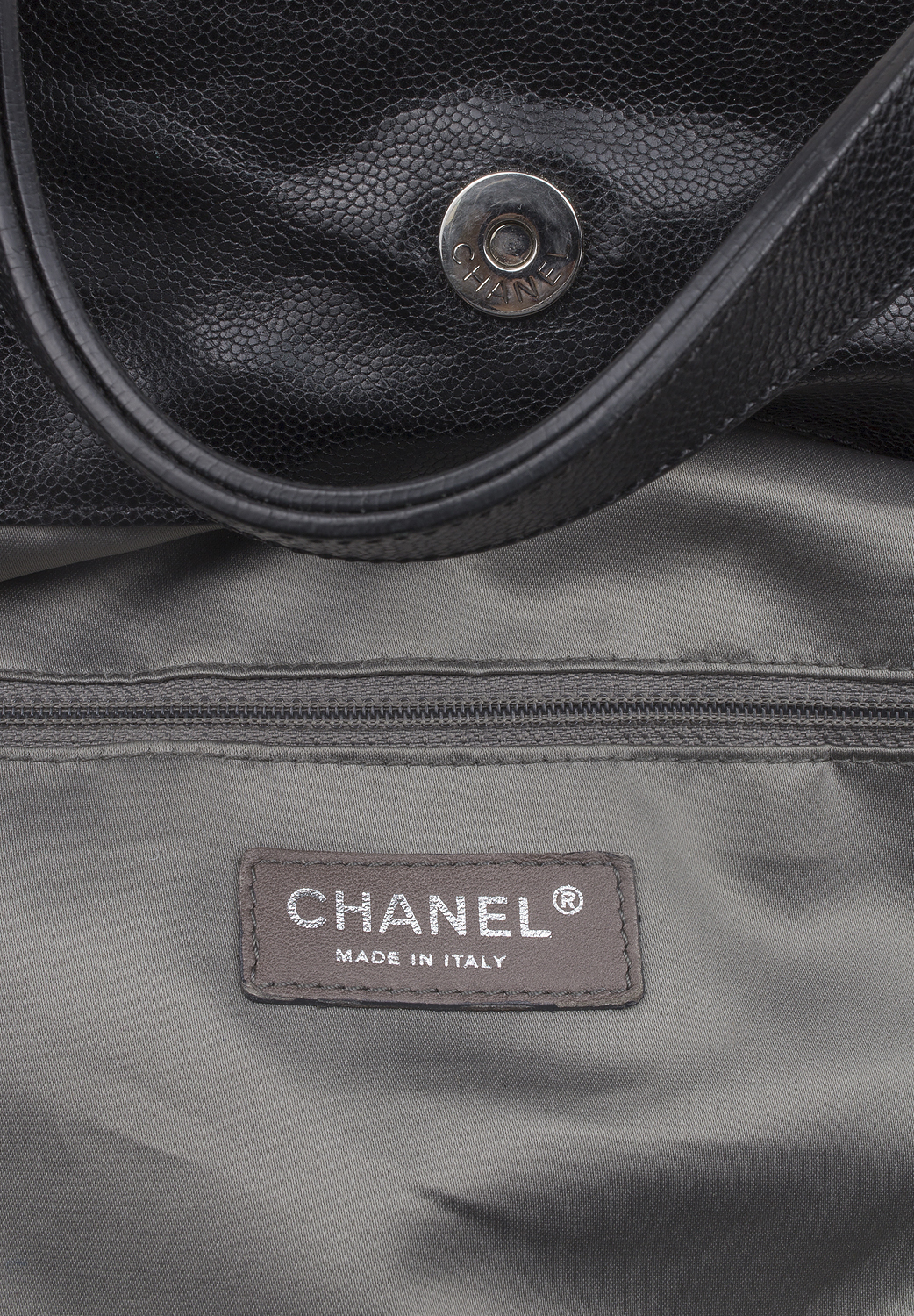Chanel Pocket In The City Bag